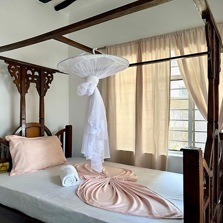 Mlango Paje House II Bed & Breakfast ภายนอก รูปภาพ